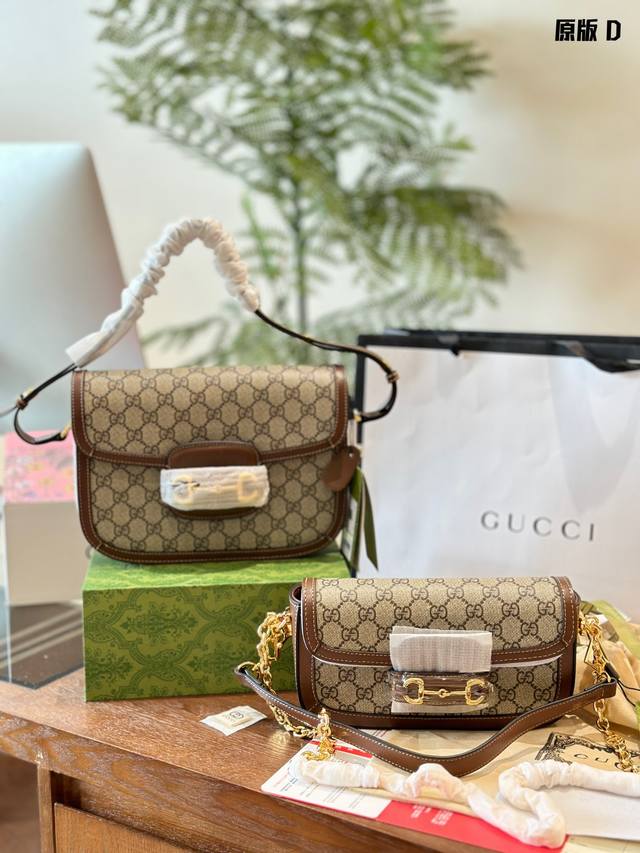 大号 小号 全套包装 Gucci1955包型:这款整体的包型有点类似于风琴式，时尚美观，半挺括式造型，中间配有gucci非常代表性的马衔扣标志，以及侧边半马衔扣