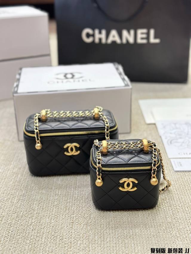 复刻版 小羊皮 Chanel23S 双金球羊皮黑色长盒子 Chanel 23S 羊皮长盒子 羊皮看起来有高贵范 喜欢的人依然很爱 羊皮娇贵一些些，字母手柄一样的