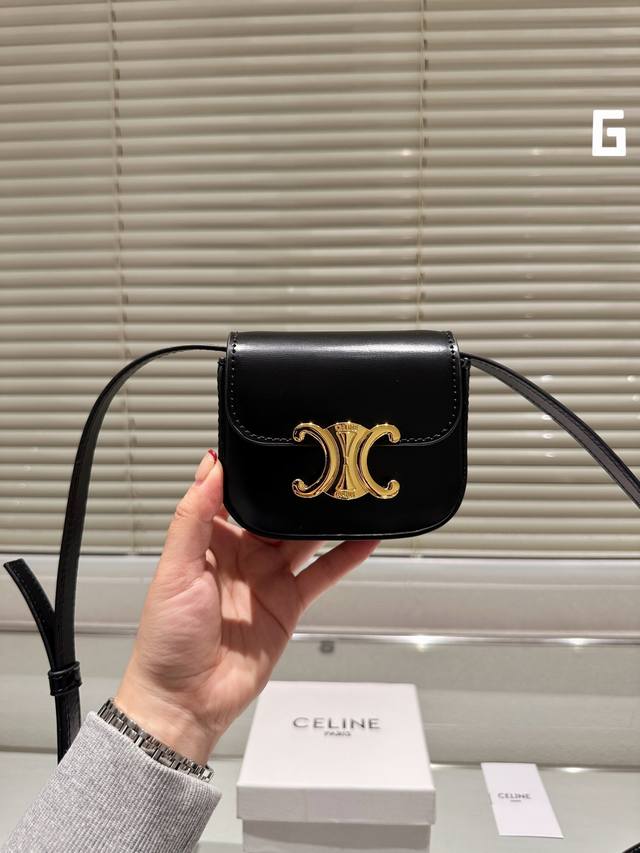 Celine Mini凯旋门包 Celine这季新品包包都好好看啊“ 最喜欢的就是这只mini凯旋门包啦 真的是超可爱10Cm 配礼盒