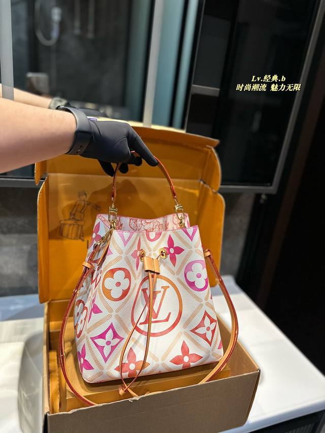 Lv Neonoe香槟桶 牛皮原单系列 对比原版 Lv 路易威登 新款neonoe抽绳水桶包单肩女包louis Vuittonm44022 香槟包诞生于1932