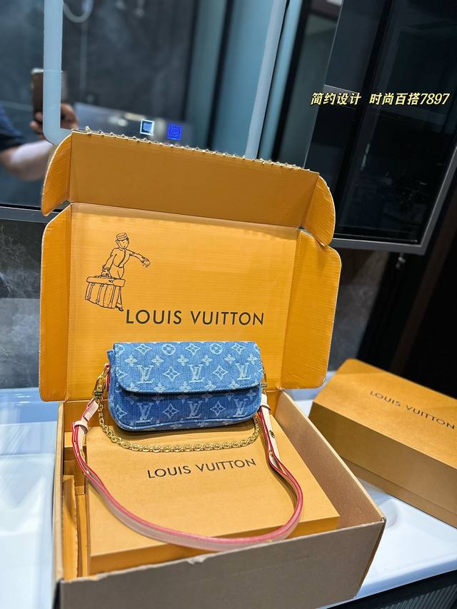 2024新款 Lv 路易威登 Wallet On Chain Ivy腋下包 尺寸22.11Cm