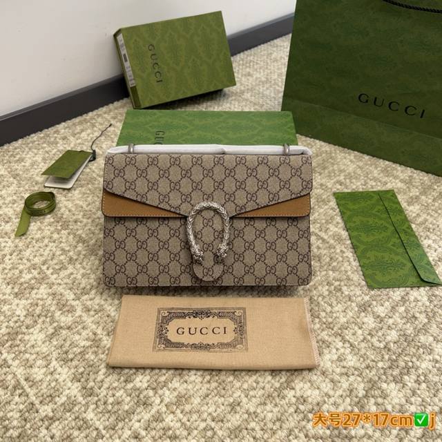 折叠盒 升级版 高品质牛皮 代购级 Gucci 高版本经典Dionysus酒神包全新升级 就是Alessandro亲自设计的，名字来源于古希腊罗马神话中的酒神。