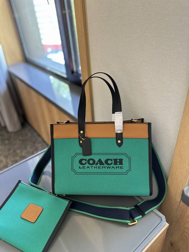 飞机盒包装 Coach 蔻驰 新配色 Dempsey Tote 购物袋.原版皮.这是什么神仙配色？毫无抵抗力.单肩手提都可以.容量超级大. 耐磨耐脏.砖柜一比一