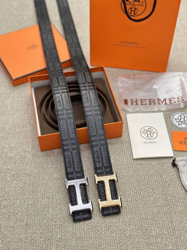 原单品质 Hermes 爱马仕腰带 头层牛皮 男女通用款 经典用的经典 比较实用耐刮的有磨砂感觉～搭配连衣裙和裤子都很合适，全套包装 配纸袋 礼品盒 发票 三证