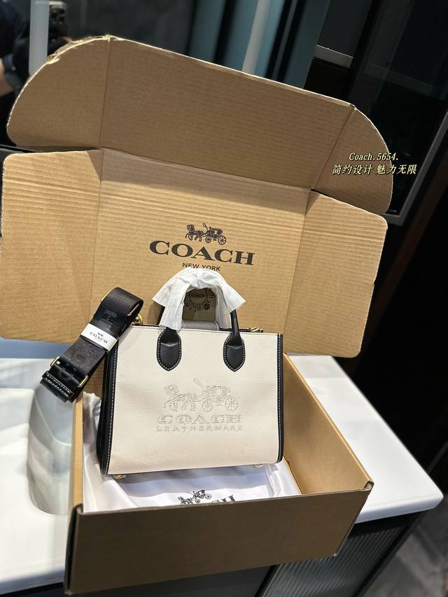 Coach 1 2024 Vew 超级轻便！Ace 托特包25 : Cargo Tote 配备可拆卸肩带 向肩背司斜挎 经久耐用的百搭款式采用了特别的棉织物打造