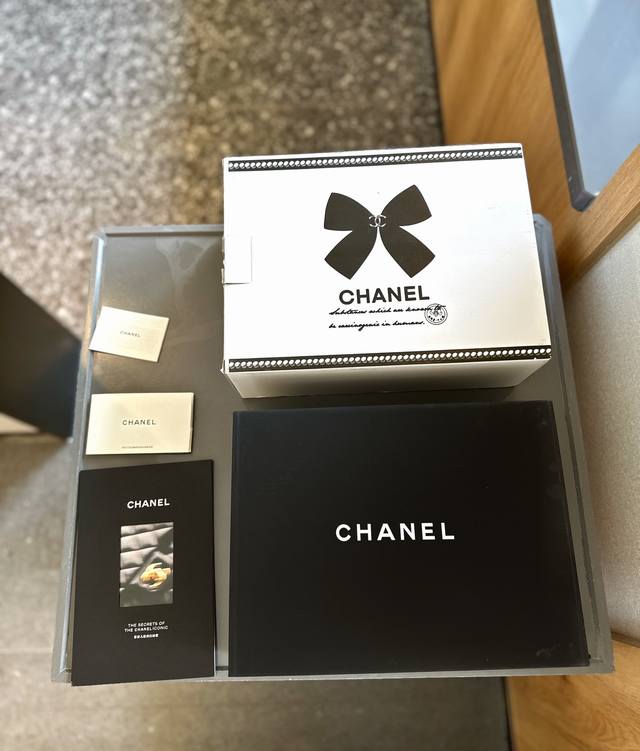 羊皮 “折叠礼盒官网飞机盒证书” Chanel 2024Ss迷你垃圾袋#大爆预测 天呐chanel Mini垃圾袋也太美了叭颐 预测下一个大爆款翻 好想拥有 #