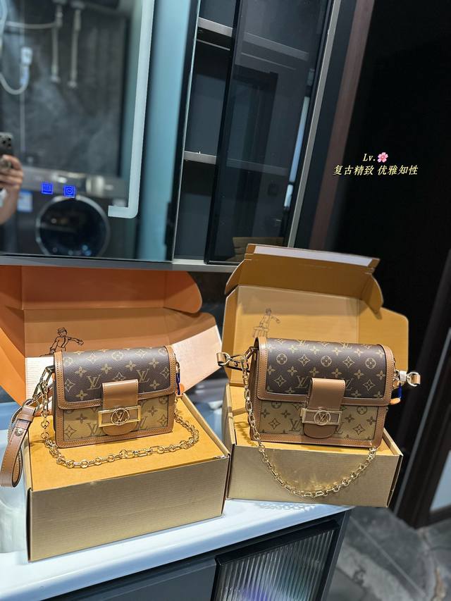 牛皮 Louis Vuitton Dauphine达芙妮邮差包，全牛皮，万能搭配四季，夏日轻薄都能hold住。复古但上身时髦的信封包，线条硬朗流畅。绝对是一款爱