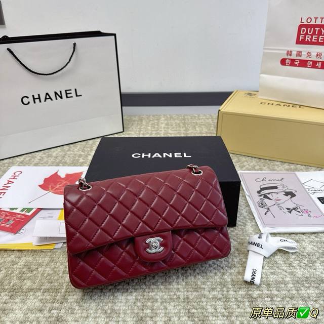 全套包装 Chanel经典cf 羊皮纹 经典不过时 时装 休闲 不挑衣服 尺寸25Cm