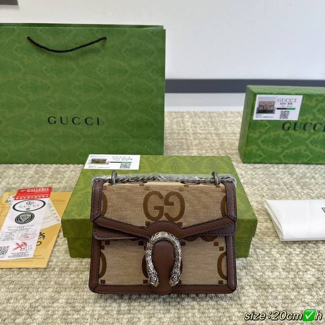 天地盖 酷奇gucci Dionysus 酒神包 时髦精必备 Gucci 老花设计真的是不挑季节 超多背法 可单肩 可斜挎 可手提 高级又百搭随意搭配都很时髦