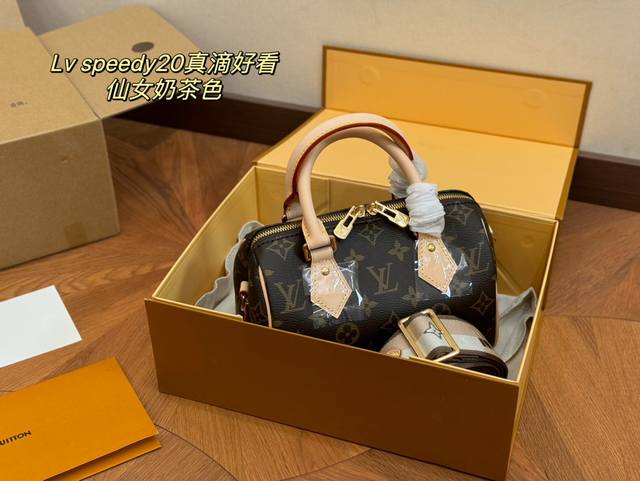 配折叠盒飞机盒 Size：21.15Cm Lv Speedy20 新款枕头包 搜索 Lv 枕头包