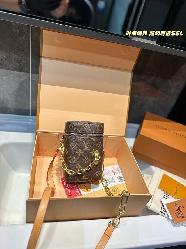 礼盒包装 Lv 链条相机包烟盒包， 高品质 Phone Box 老花链条 手机包 斜挎包 M44914 高级相机包 手机包 情侣款 备受拥戴质量对比原版复刻 高