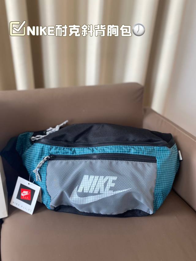 Nike耐克布包 胸包斜挎包 男女款百搭 王一博同款大容量 旅行健身必备 尺寸44*23