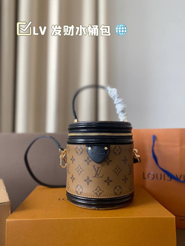 配折叠盒子 Lv 发财水桶包 原版五金logo 内设专柜logo 备受拥戴拥有超久历史 华丽感爆棚 入门级轻熟款 秀气精致很提气质 质量对比原版复刻 皮绒内里