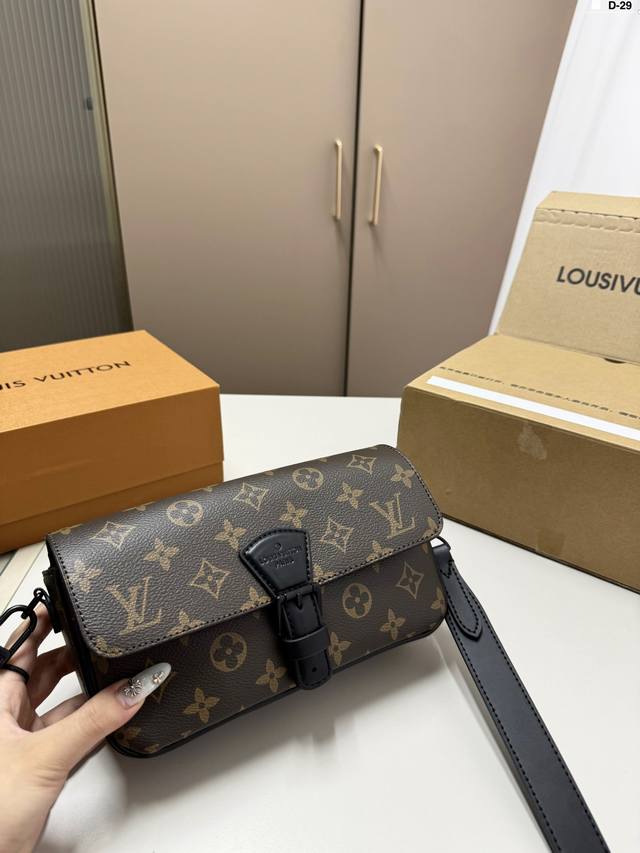 Lv翻盖单肩包louisvuitton 路易威登翻盖邮差包 单肩包 男女通用斜挎包d-29尺寸21.6.10折叠盒飞机盒