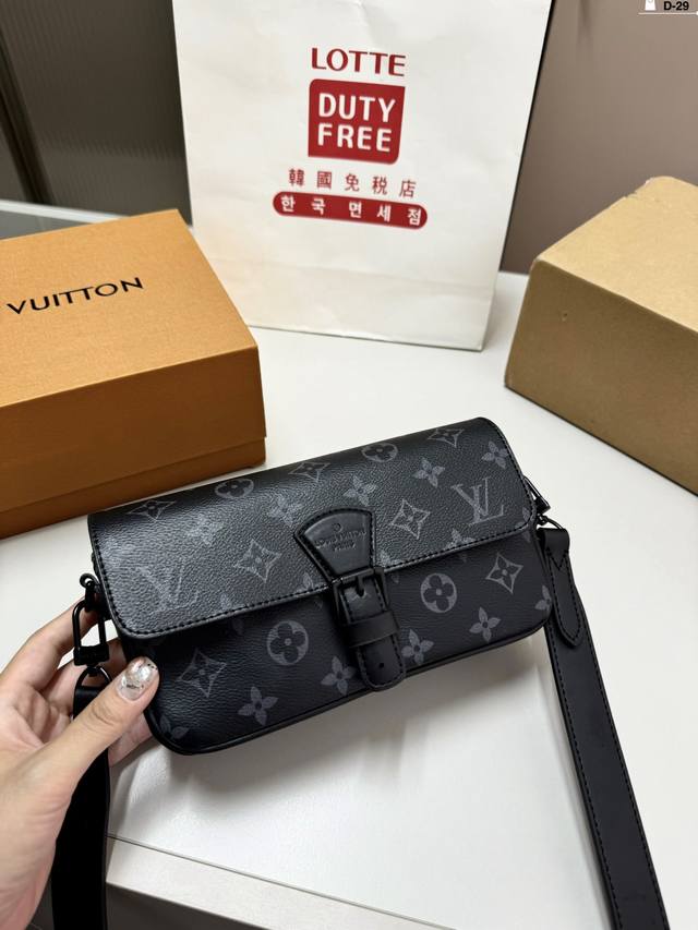 Lv翻盖单肩包louisvuitton 路易威登翻盖邮差包 单肩包 男女通用斜挎包d-29尺寸21.6.10折叠盒飞机盒