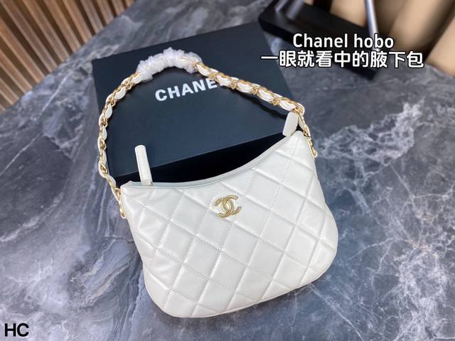 配折叠盒chanel 22K腋下hobo 包身轻便又有容量精美又实用 性价比超高太好搭啦 随手一提 出门尺寸：24*15