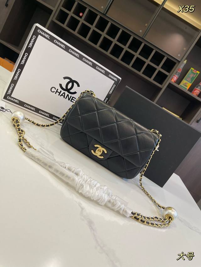 折叠礼盒飞机盒size：17*13Cm 21*14Cmchanel 香奈儿 24S 方胖子双珍珠汤圆包 Mini Cf可调节的双金球 对矮个子女生超有爱