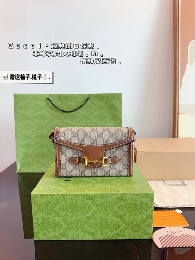 配礼盒 Gucci 古驰 1955 Mini斜挎包woc单肩 手机包 百搭款 酷奇 美到无法无天的款式 今年简直引领时尚最in元素 上身超级好看 尺寸：18*5