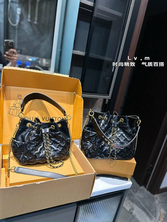 Lv 风网红轻奢小众设计压花手提水桶包包斜跨包高级感时尺寸：27*24 21*19