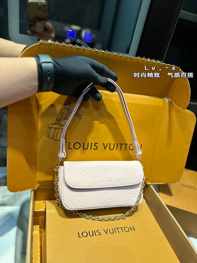 2024新款 Lv 路易威登 Wallet On Chain Ivy腋下包 尺寸22 13Cm