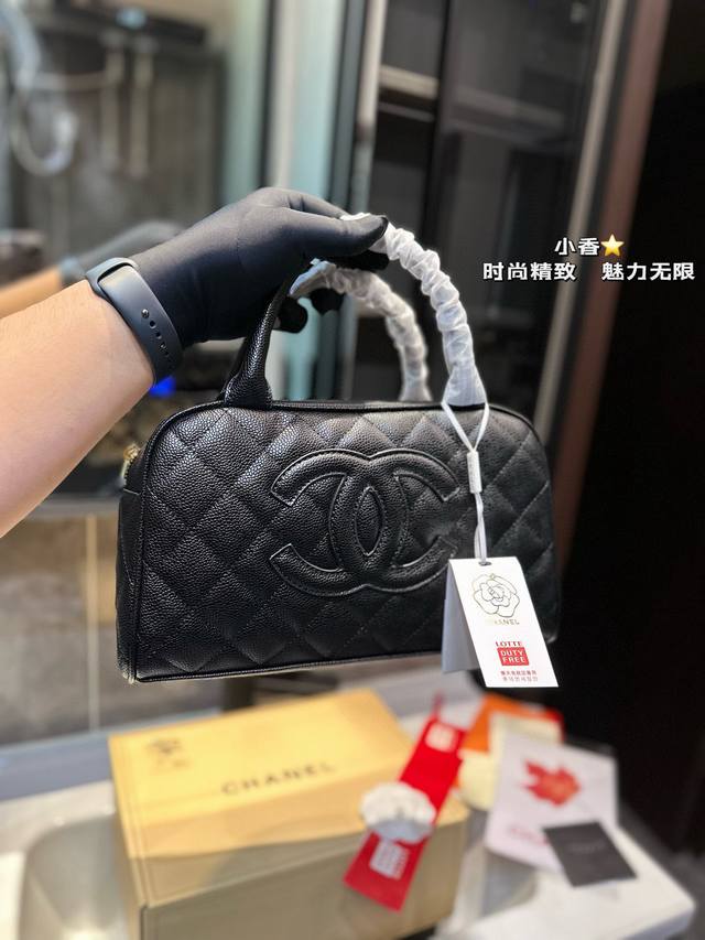 Chanel 香奈儿网红爆款 23Ss早春专柜新款保龄球手拎包 爆款出货 网红小姐姐同款 Jj尺寸 30Cm