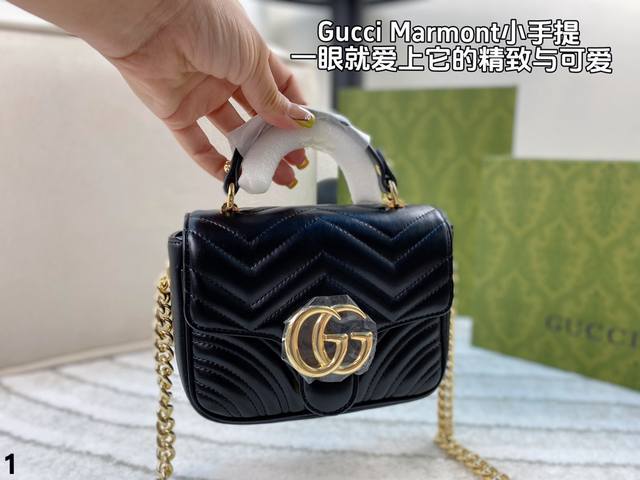 配全套包装 Gucci 新款marmont系列手柄方胖子 所有女孩必备的小包 链条可以两用 可腋下可斜挎包 这个系列之所以能成为gucci的当家花旦不是没有原因