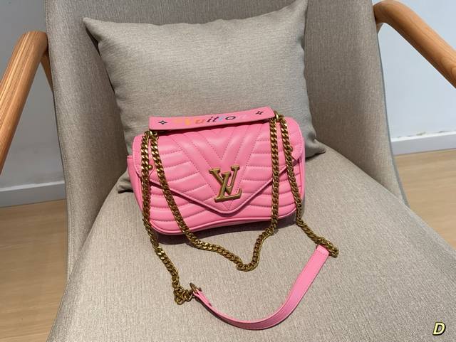 路易威登louis Vuitton Lv New Wave屁桃包 链条包 尺寸24×15×6 礼盒包装