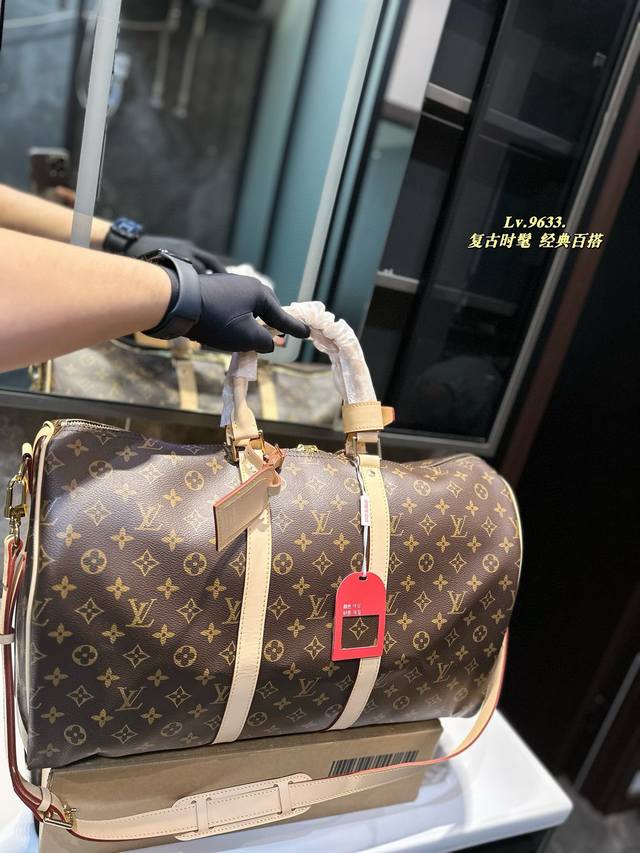 超酷中lv Keepall老花旅行袋 Lvkeepall 出差旅行最常用的一只包 这是超酷的一只包 可以做健身包，也可做旅行袋 容量超级感人非常的实用 出差三四 - 点击图像关闭