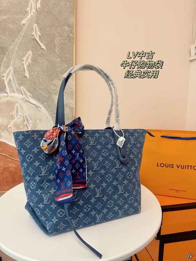 配盒 Lv 中古 牛仔 Nf 购物袋 Neverfull 购物袋！入门级的款式哦！绝对的终身款！此物经典不言而喻！街拍和实用都是非常nb的选择！大家拿到后可以感