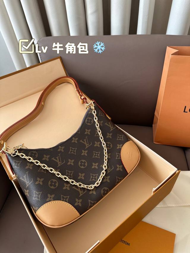 Lv 牛角包中古款牛角包定制版经典单肩包配置肩带链条单肩斜挎都无敌好看百搭！超级时髦 给你想不到的惊艳 尺寸：28*20