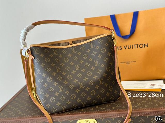 全套包装 Lv Delightful美得很直接 经典永不过时秋冬首选入门包子1容量很大也很轻便宽肩带上身很舒适慵懒又百搭是毫不费力的时髦感 尺寸33*28Cm