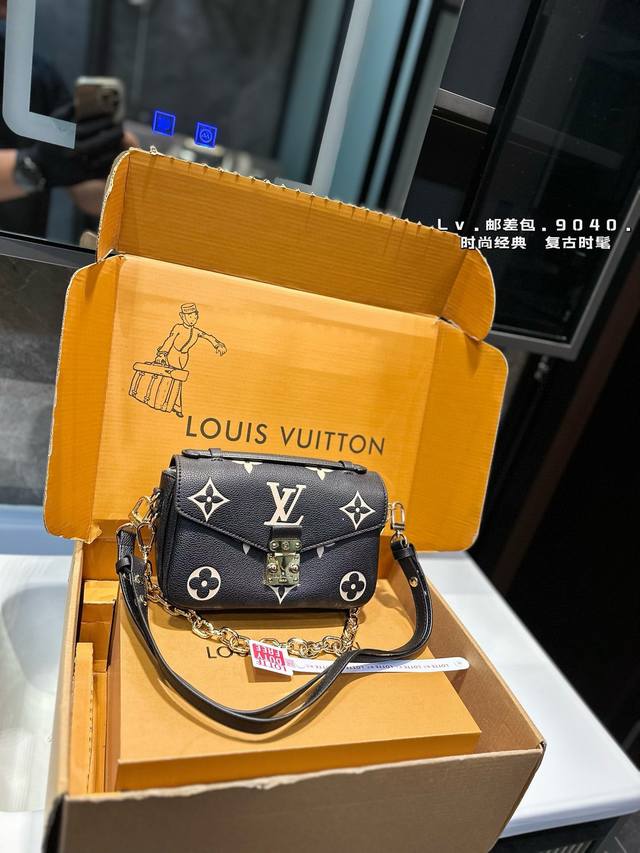 折叠礼盒 Lv Pochette Metis East West Mini 新款邮差包 Lv邮差包老花手提单肩斜挎包，优雅低调的外形设计和宽敞的包身更加入了实用