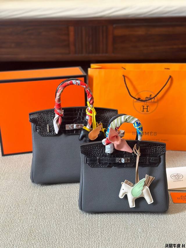 顶级原单 头层牛皮 顶级货 不是地产货 40 25Cm Hermès 爱马仕 铂金包 高端质量 专柜最新款进口荔枝纹 明星同款 原版质量 ，Hermès每个女孩