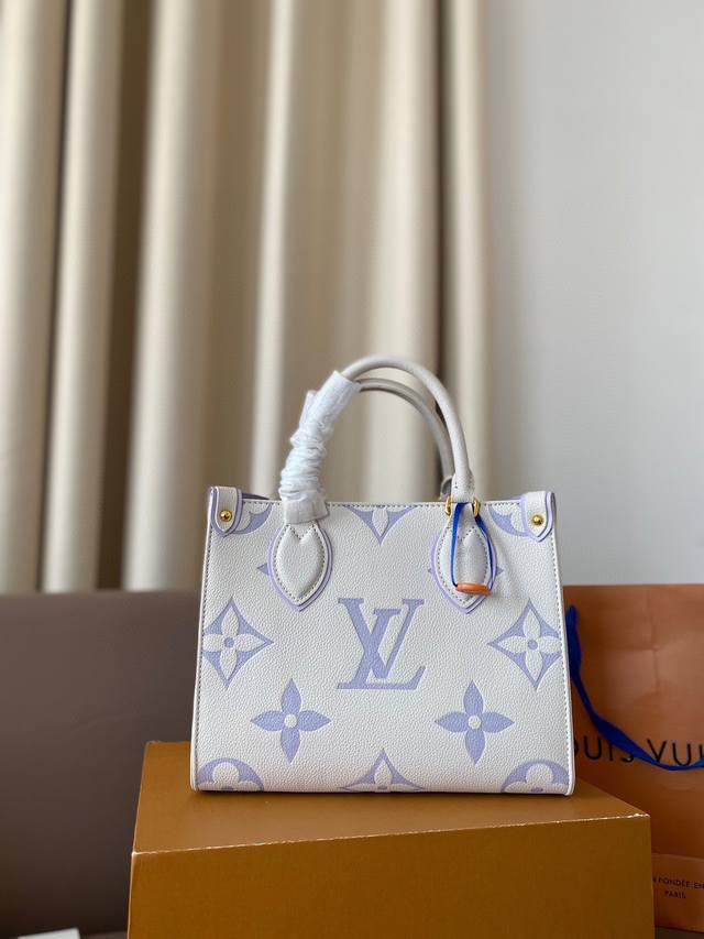 Lv Onthego 24Cm 压字 丛林包 时尚托特包 折叠礼盒 原单品质 Lv A B面喷绘 Onthego妈咪袋 性价比之王这是一款超赞的包型，灵感来自于