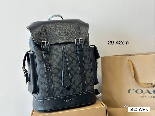 Coach双肩包 尺寸29*42Cm 男女通用款 春节回家 双肩必备品