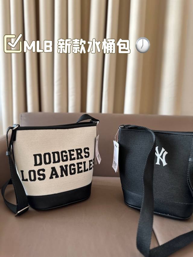 Mlb 新款水桶包，自带吸睛效果的潮奢感，精致质感在线，可休闲可时髦，包控无法拒绝～尺寸：26*23