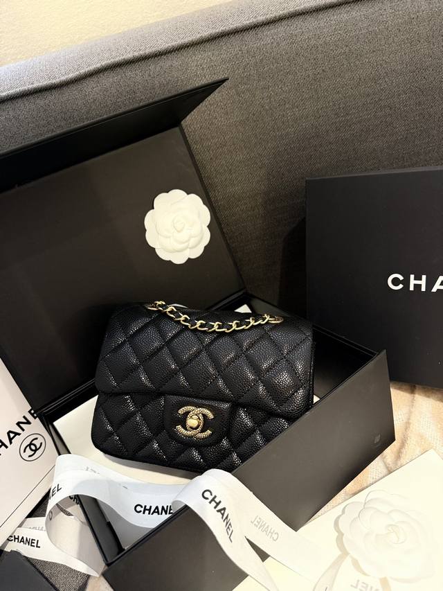 牛皮 “折叠礼盒官网飞机盒” Chanel鱼子酱大mini方胖子 “New Arrival” 最美方胖子人间香奈儿 白富美小姐姐必备款 ■单独夸最让人挪不开眼