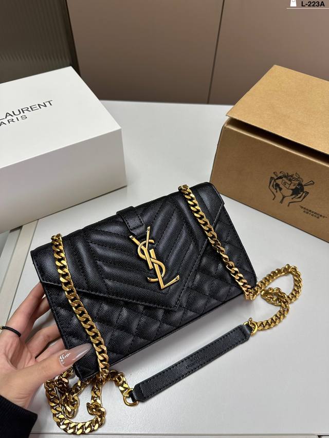 Ysl 圣罗兰菱格信封邮差包 标签s*Int Laurent 链条包 专柜永恒经典同步款 L-223A尺寸22.4.14折叠盒飞机盒