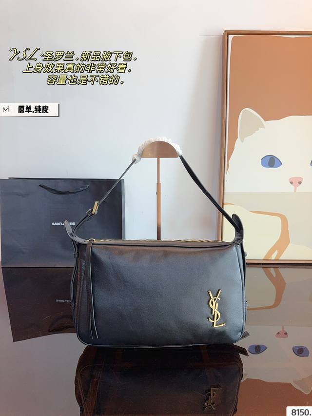 纯皮 圣罗兰ysl Hobo 腋下包. 复古优雅 满满的高级感 大小适中 容量感人 休闲正装皆可轻松驾驭尺寸：33*6*22Cm