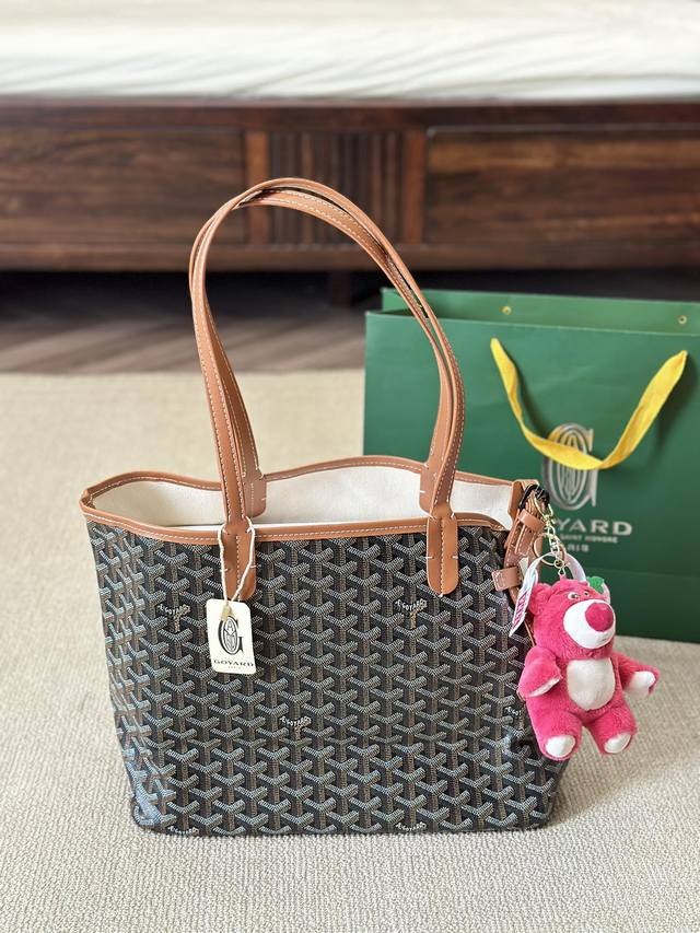 牛皮版本 配挂件 戈雅goyard 宠物包 Goyard Chiengris 宠物包 尺寸：36 30Cm