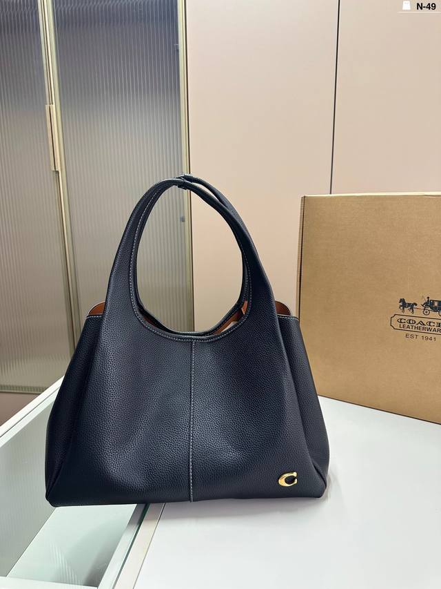 蔻驰coach 新品lana菜篮子 N-49尺寸35.20.26飞机盒