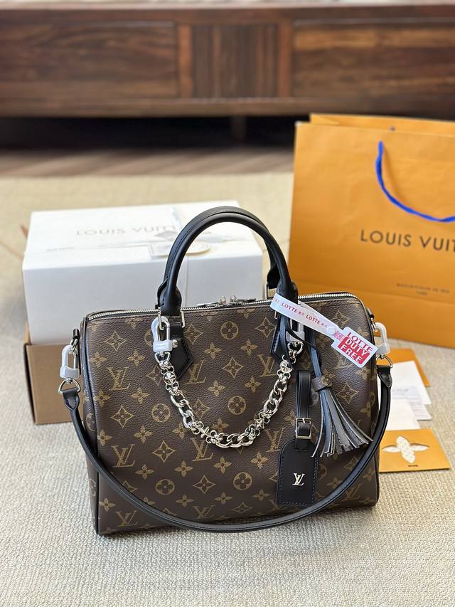 牛皮版本 Lv Speedy 30Cm枕头包 无论版型 内里和专柜毫无差别 真正原版复刻 内里可拆卸 火遍全球的爆款机场大包 机车女神包 明星同款 贵气而充满活