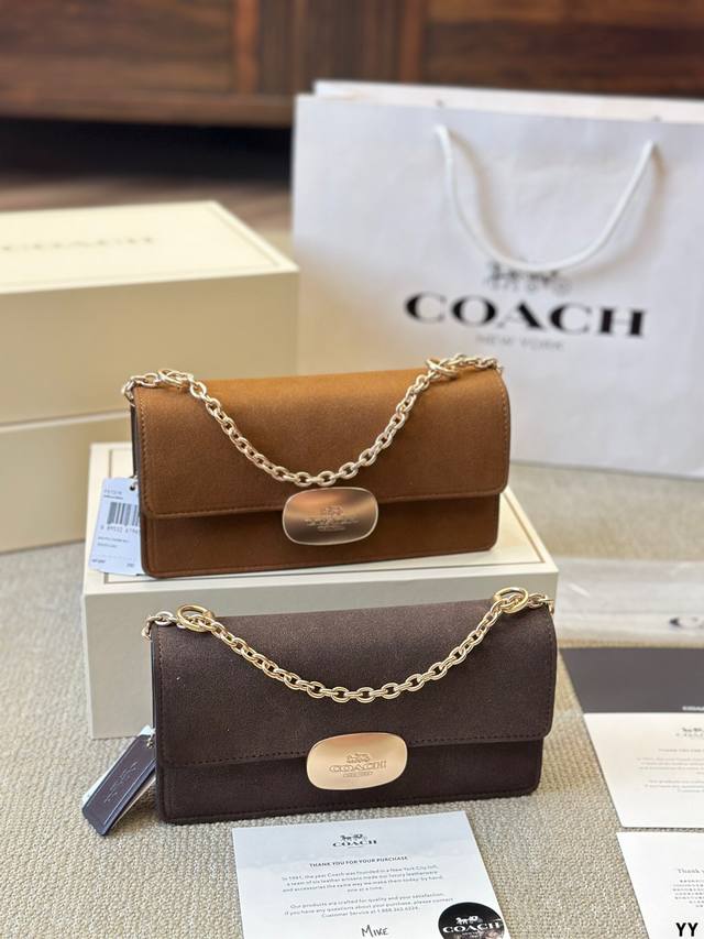 牛皮版本 Coach 新品 Eliza 系列 全新系列eliza 系列链条包 员8 适合日常出行和旅游出行使用 方便的链条可以斜挎或者腋下 经典的卡其印花图案和