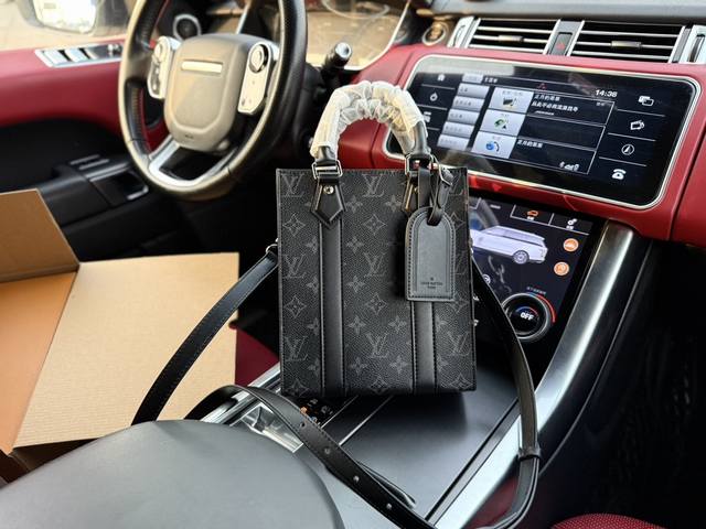 高端货 新款 “Louis Vuitton”Lv单肩包 路易威登单肩包 M46453 Sac Plat Mini 可拆卸可调节肩带老花满印 涂层帆布 手提单肩斜