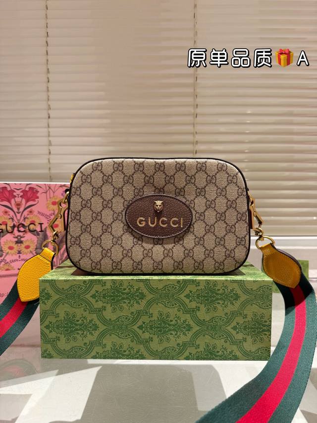 折叠盒飞机盒 Size：24Cm 跑量款 Gucci虎头相机包 专柜新款 男女同款哦！