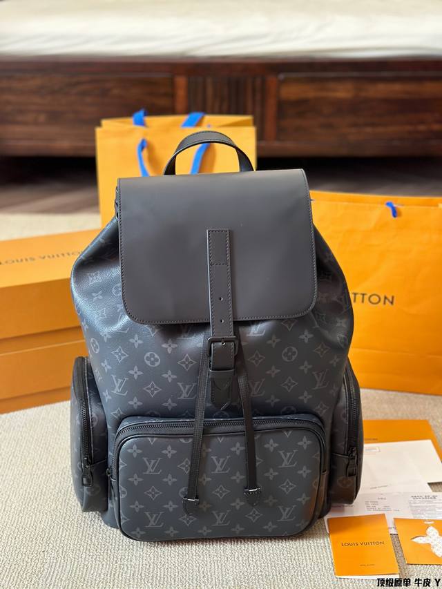 顶级原单 牛皮 Louis Vuitton Lv Trio 链条 双肩 背包 书包 Lv Petite Malle ，这款一出几乎疯抢翻！风格个性时尚 Loui