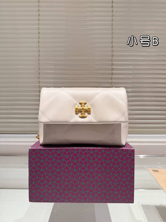 小号 牛皮 Tory Burch 托里伯奇 大小适中.原单开模定制 内带产地标进口面料手感质感超级好更耐磨！亮泽五金不褪色 单肩斜挎包时尚百搭 配什么都好看 喜