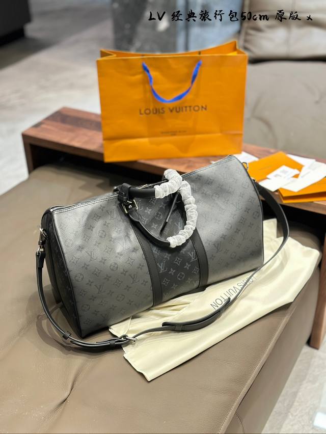 Lv 旅行包 超酷中lv Keepall老花旅行袋 Lvkeepall 出差旅行最常用的一只包 这是超酷的一只包 可以做健身包，也可做旅行袋 容量超级感人非常的