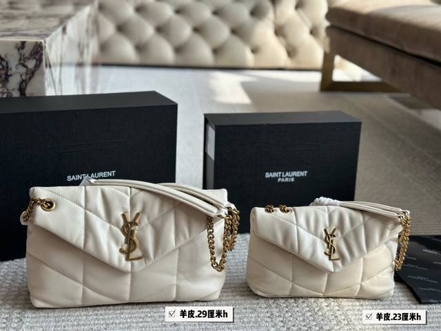 配盒 羊皮 Size： 29*22Cm 大 23*16Cm 小 Ysl 云朵包包 Loulou Puffer 绗缝小羊皮包 犹如怀抱云朵般的感受