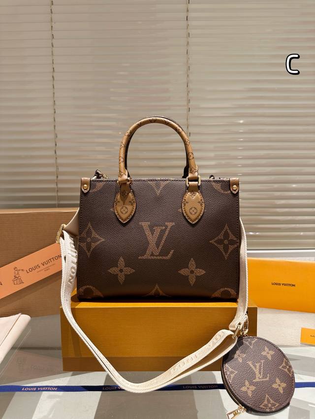 Lv Onthego 原单 折叠礼盒 原单品质 Lv A B面原料 Onthego妈咪袋 性价比之王这是一款超赞的包型，灵感来自于恶搞lv的街头品牌，曾经的曾经